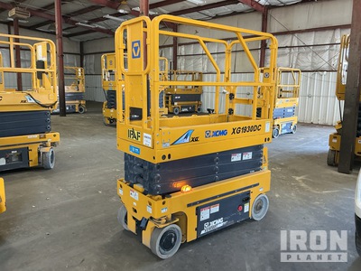 2021 XCMG XG1930DC Electric Scissor Lift