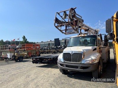 Altec A-T40C on 2006 International 4300 4x2 Cable Placer Autohoogwerker