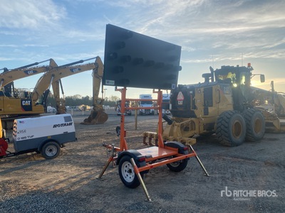 2023 Wanco WTSP55-LSA Solar لوحة السهم