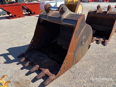 54 in Digging Excavator Bucket