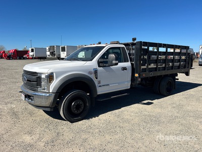 2019 Ford F-550 XL 4x2 平台トラック