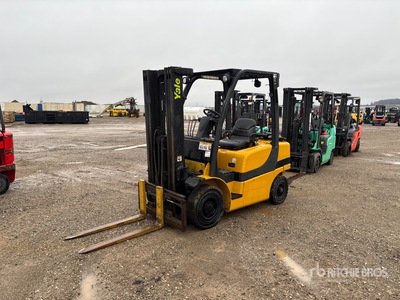2006 Yale GLP050VXEURE084 4800 lb Pneumatic Tire Forklift (Inoperable)
