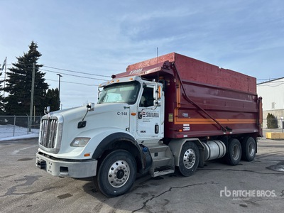 2018 International HX620 8x4 Twin-Steer T/A Dump Truck