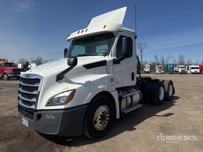 2018 Freightliner Cascadia 126 6x4 Ciągnik siodłowy T/A z kabiną dzienną