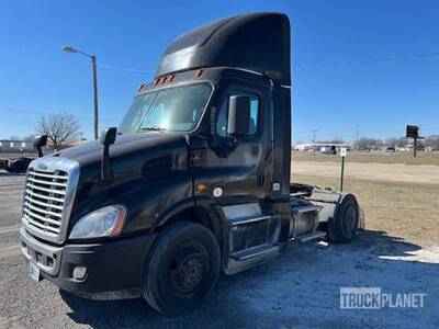 2018 Freightliner Cascadia 113 S/A Dagcabine Trekker (Inoperable)