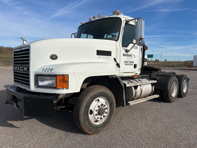 2006 Mack CL733 6x4 T/A Day Cab Truck Tractor