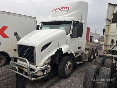 2019 Volvo VNR 6x4 Cabina per trattore stradale (Inoperable)