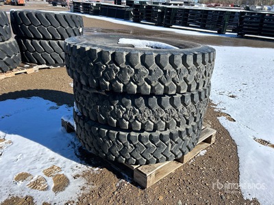 Quantity of (3) Bridgestone 12.00R24 إطارات المعدات