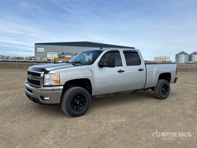 2011 Chevrolet 2500 4x4 Crew Cab Pickup