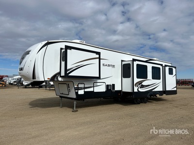 2022 Forest River Sabre Colbat 38DBQ 42 ft T/A Remorque récréative