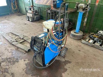 Miller Millermatic 252 Electric Welder