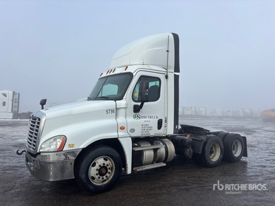 2017 Freightliner Cascadia 125 6x2 T/A Day Cab Truck Tractor