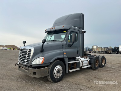 2017 Freightliner Cascadia 125 6x4 T/A Day Cab Truck Tractor