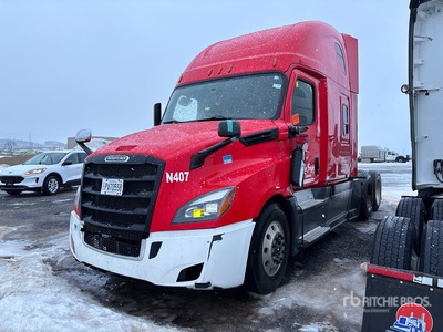 2019 Freightliner Cascadia 126 6x4 T/A Sleeper Truck Tractor (Inoperable)