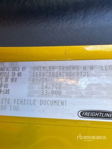 2012 Freightliner M2 106 4x2 Extended Cab Camion remolcador