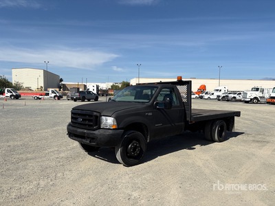 2001 Ford F-450 4x2 Flatbed Truck