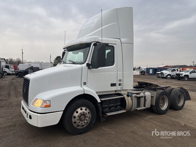 2017 Volvo VNM T/A Dagcabine Trekker