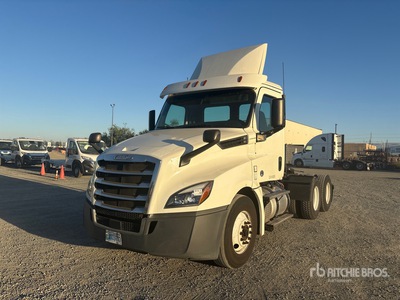 2019 Freightliner Cascadia 126 6x4 T/A Day Cab Truck Tractor