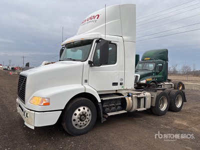 2016 Volvo VNM 6x4 تراكتور شاحنة نهارية (ثنائية المحور)