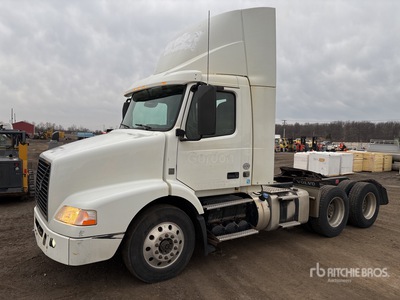 2017 Volvo VNM 6x4 تراكتور شاحنة نهارية (ثنائية المحور)