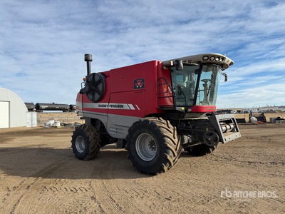 2010 Massey Ferguson 9895 コンバイン