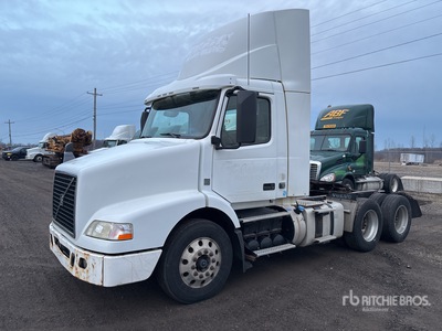 2016 Volvo VNM 6x4 تراكتور شاحنة نهارية (ثنائية المحور)