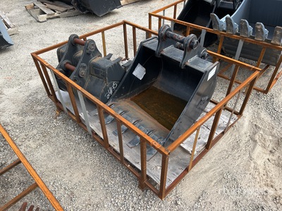 Quantity of (2) 24 in Digging Excavator Bucket