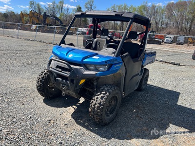 2021 Can-Am Defender 4x4 Pojazd użytkowy