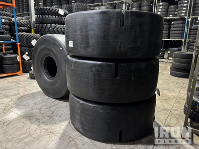 Quantity of (4) Galaxy Super Severe L-5S 40PR 29.5-25 إطارات المعدات (Unused)