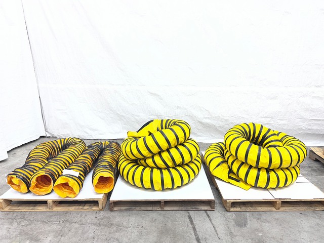 Quantity of (4) Assorted 8 in Air Duct Hose Assemblies (Unused)