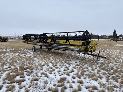 1996 Honey Bee SP36 36 ft Draper Combine Header