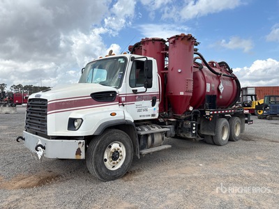 2013 Global vacuum systems on 2014 Freightliner 114SD 6x4 バキュームトラック