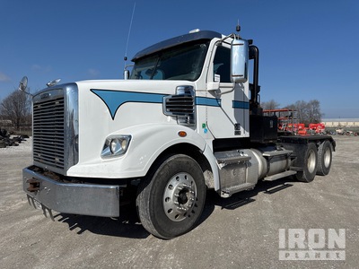 2015 Freightliner 122SD 6x4 Winch Truck