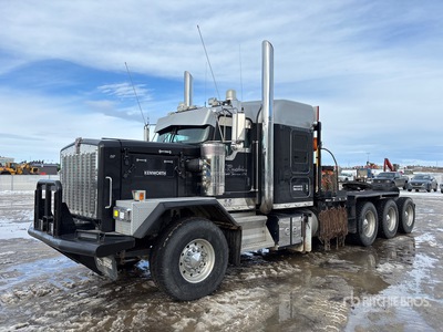2019 Kenworth C500 8x6 Sleeper Winch Truck