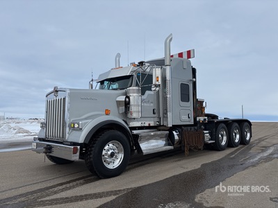 2025 Kenworth W900 8x6 Sleeper Winch Truck