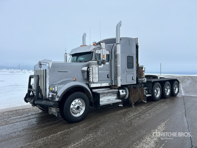 2020 Kenworth W900 8x6 Sleeper Winch Truck