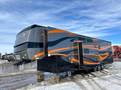2009 Gulf Stream EnduraMax 40 ft Tri/A Toy Hauler Travel Trailer