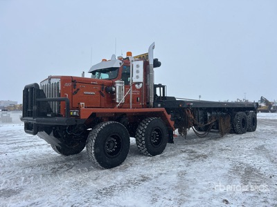 2015 Kenworth C500 8x4 Twin-Steer Bed Truck