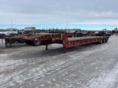 2014 Lode King 52 ft Tri/A Folding Neck Trailer