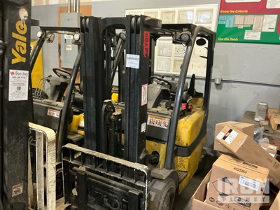 Yale GL040 3750 lb Chariot Élévateur (Inoperable)