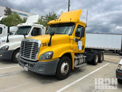 2016 Freightliner Cascadia 125 6x4 T/A Day Cab Truck Tractor (Inoperable)