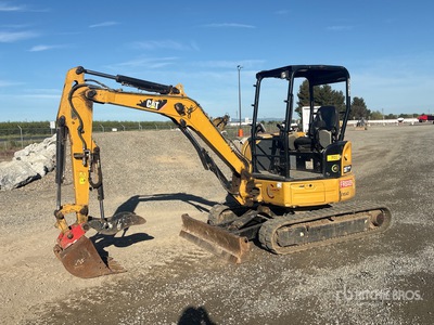 2016 Cat 303.5E2 CR Mini Excavator