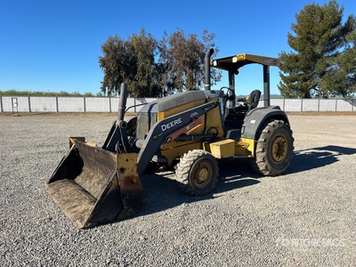2015 John Deere 210LE 4x4 Pala gommata per cura del verde