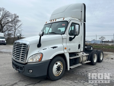 2019 Freightliner Cascadia 125 6x4 T/A Day Cab Truck Tractor