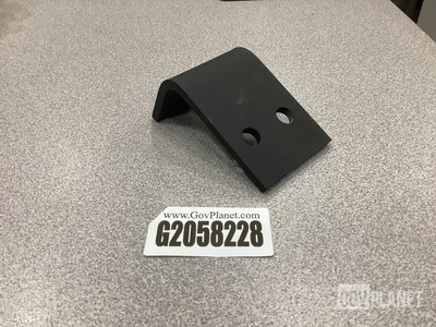 (84) Green Metal Products 12338977 Angle Brackets