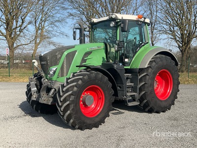 2015 Fendt 828 Vario Profi 4WD Tractor