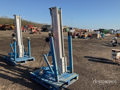 2015 Genie SLA15 Montacargas de material