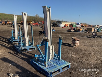 2018 Genie SLA10 Montacargas de material