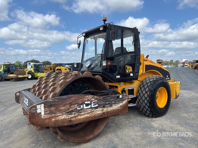 2006 JCB Vibromax VM166D Smooth Drum Compactor