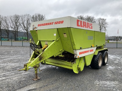 Claas Quadrant 1200 Grossballenpresse